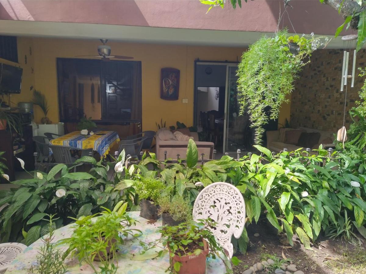 Hotel Antiguo Antiguo Cuscatlan Екстер'єр фото