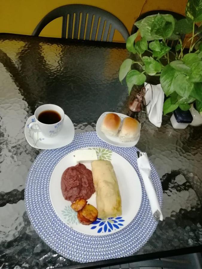 Hotel Antiguo Antiguo Cuscatlan Екстер'єр фото