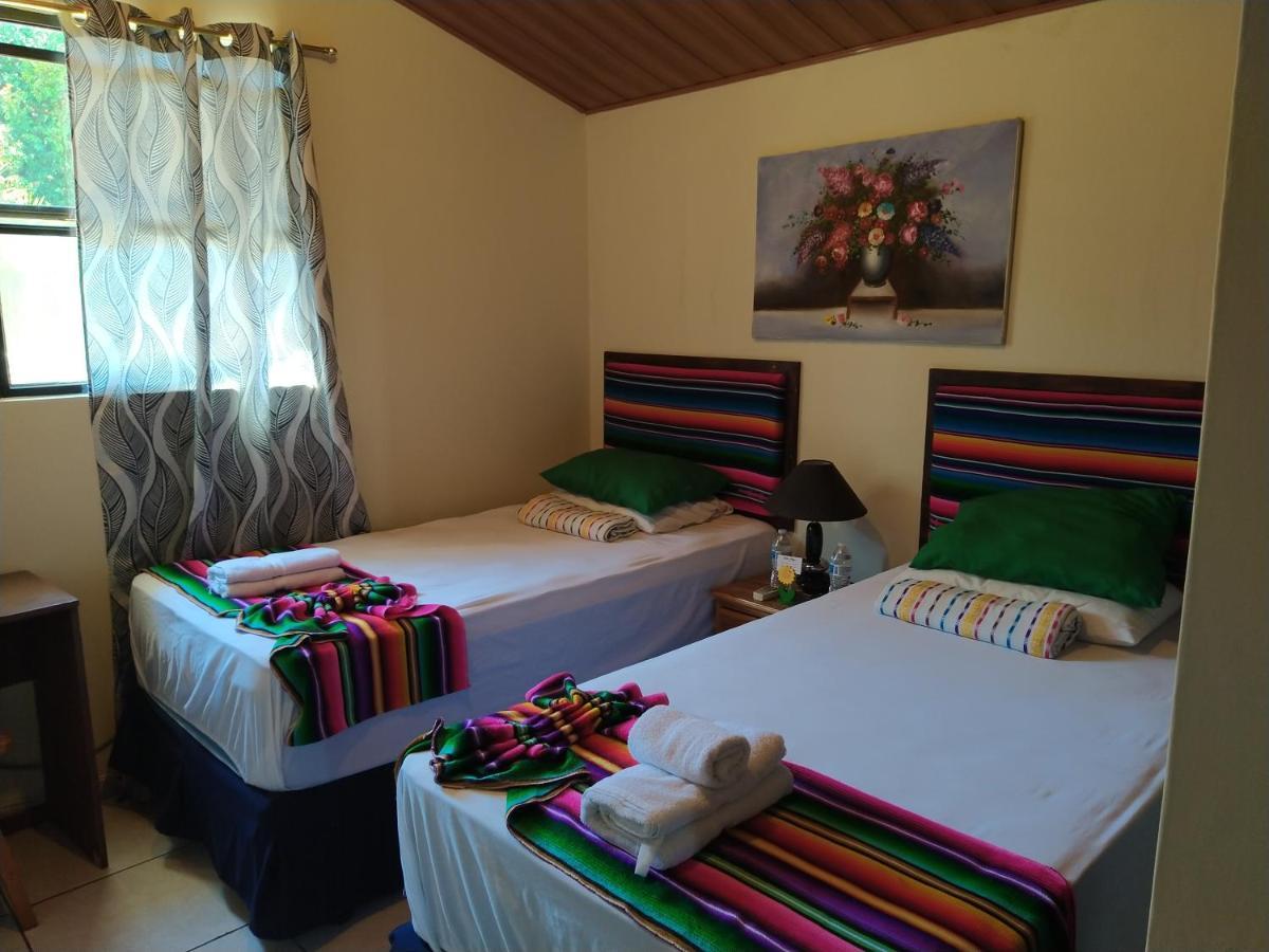 Hotel Antiguo Antiguo Cuscatlan Екстер'єр фото
