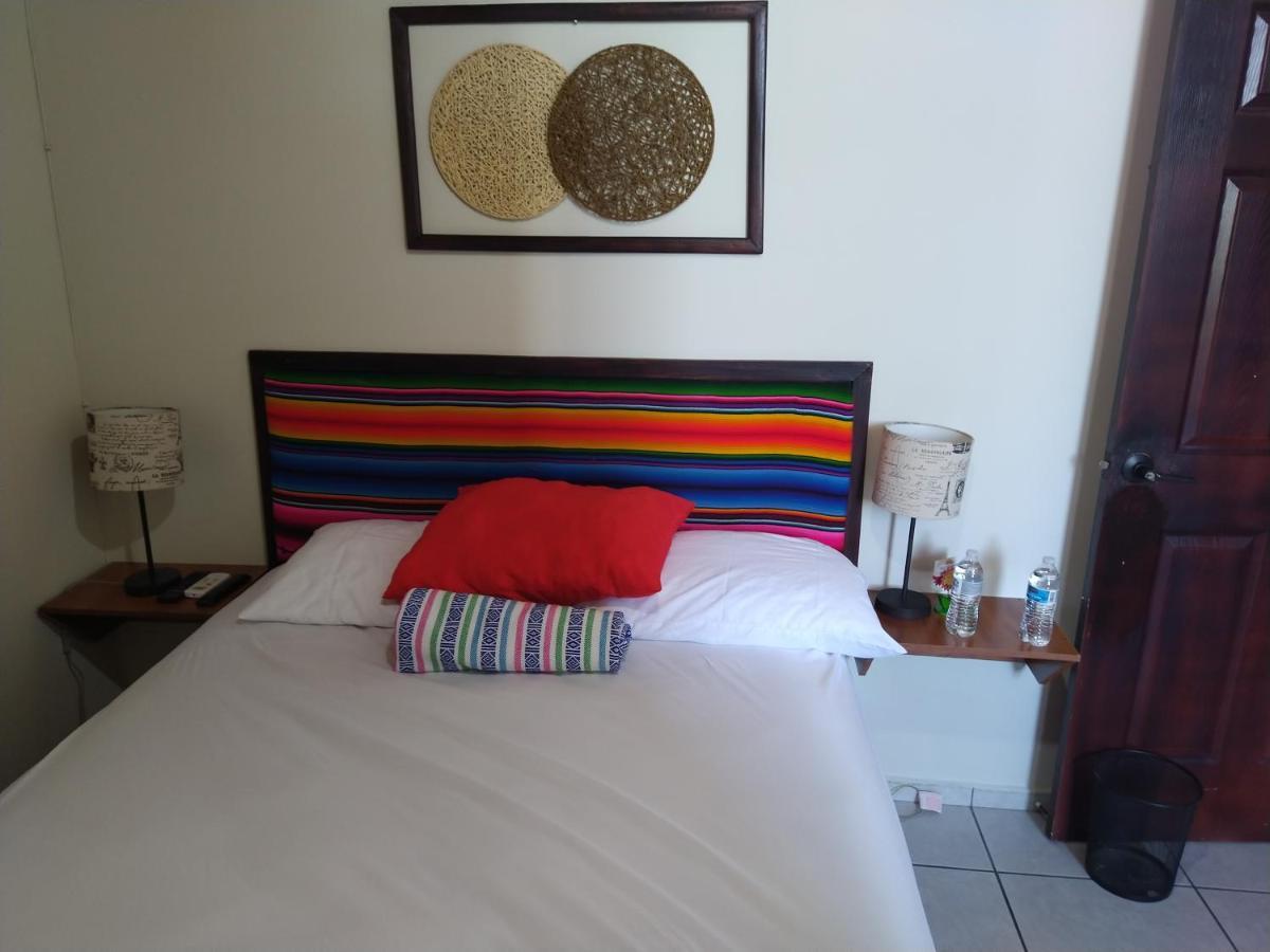 Hotel Antiguo Antiguo Cuscatlan Екстер'єр фото