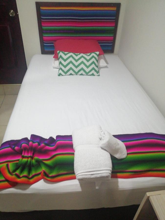 Hotel Antiguo Antiguo Cuscatlan Екстер'єр фото
