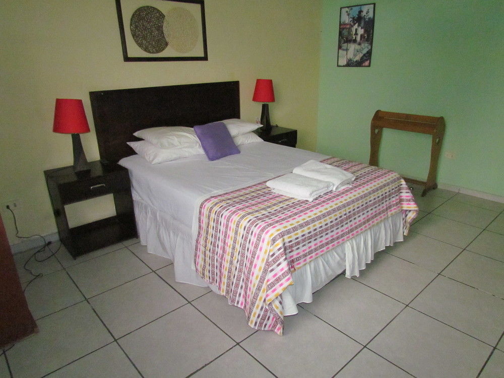 Hotel Antiguo Antiguo Cuscatlan Екстер'єр фото